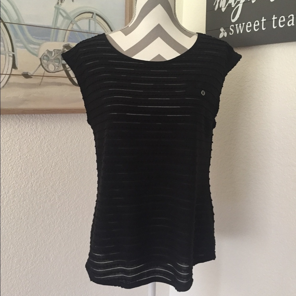 Maurices black top size M